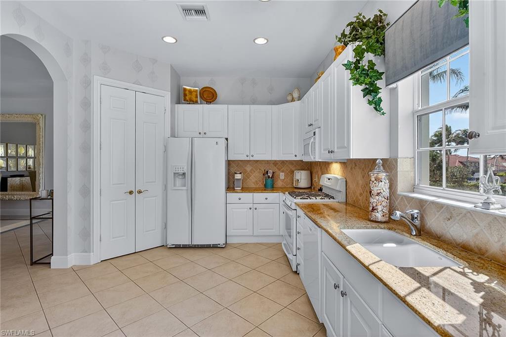 CHERRY OAKS - Residential