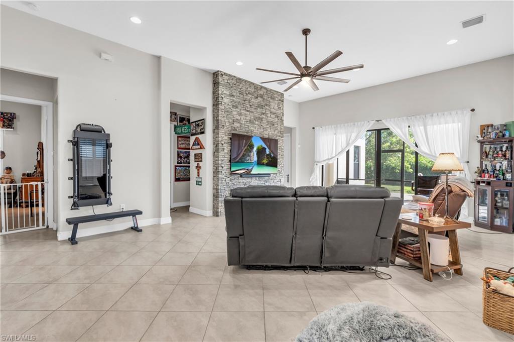 5122 Monza CT