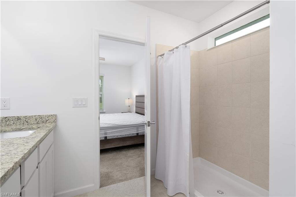 NORTHRIDGE - Residential