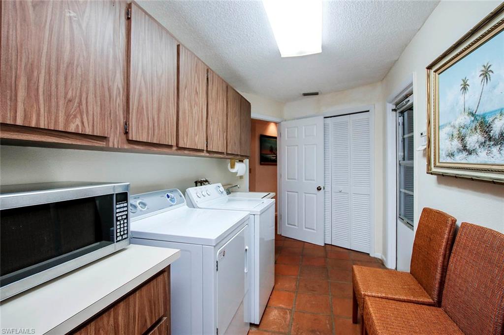 LAKE MUREX - Residential