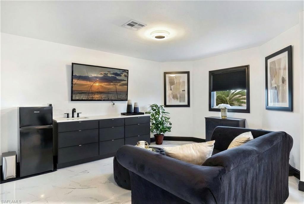 CAPE ROYAL - Residential