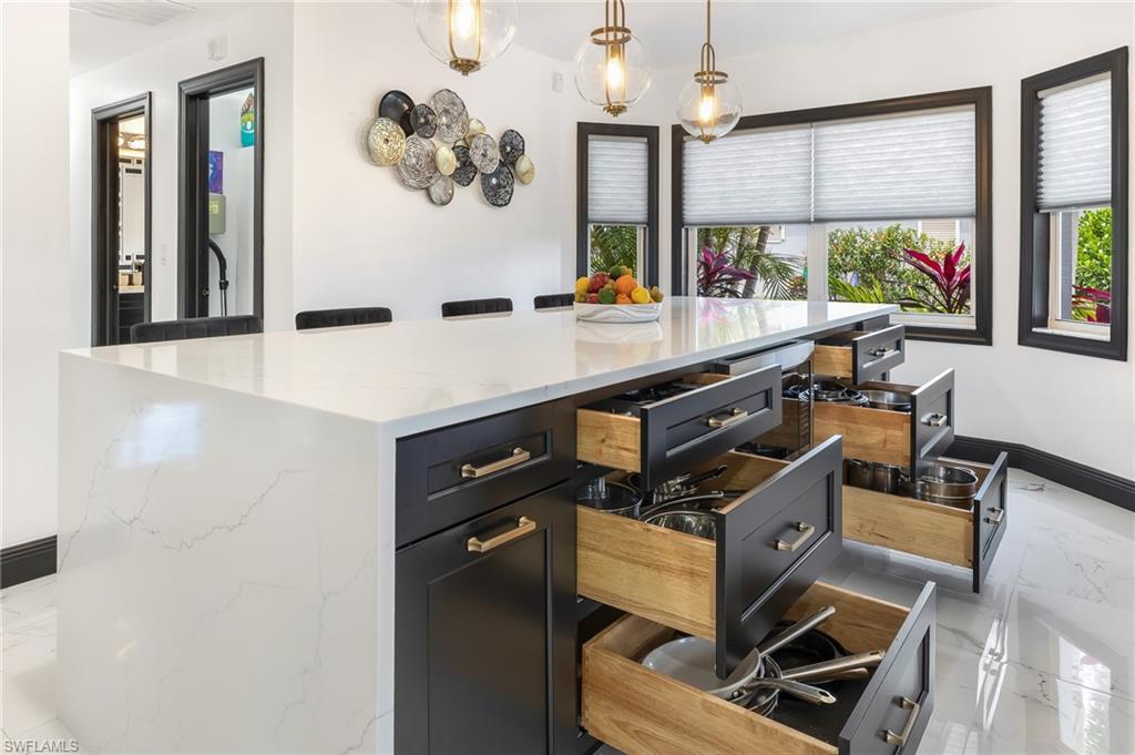 CAPE ROYAL - Residential