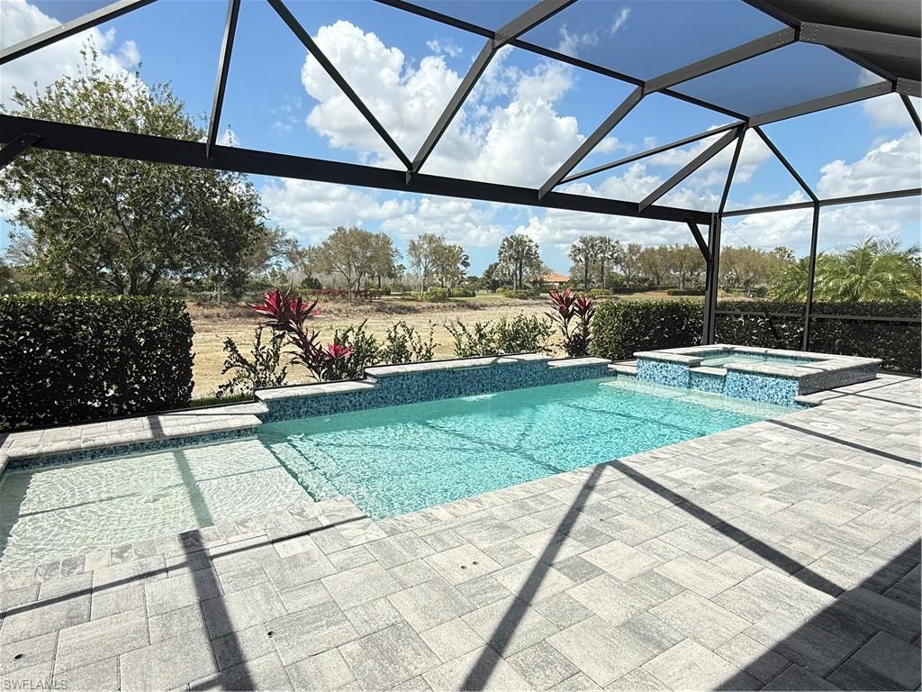 ESPLANADE - Residential Lease