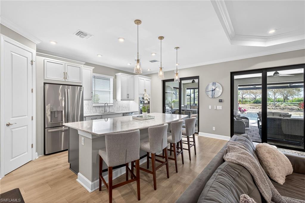 ESPLANADE - Residential Lease