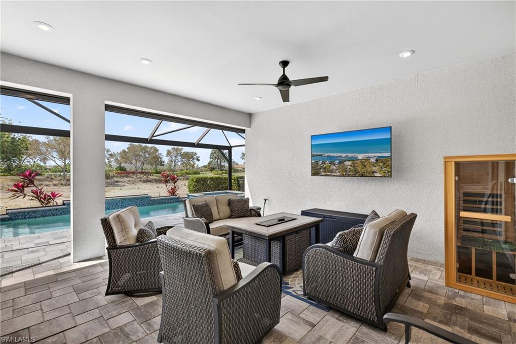 ESPLANADE - Residential Lease