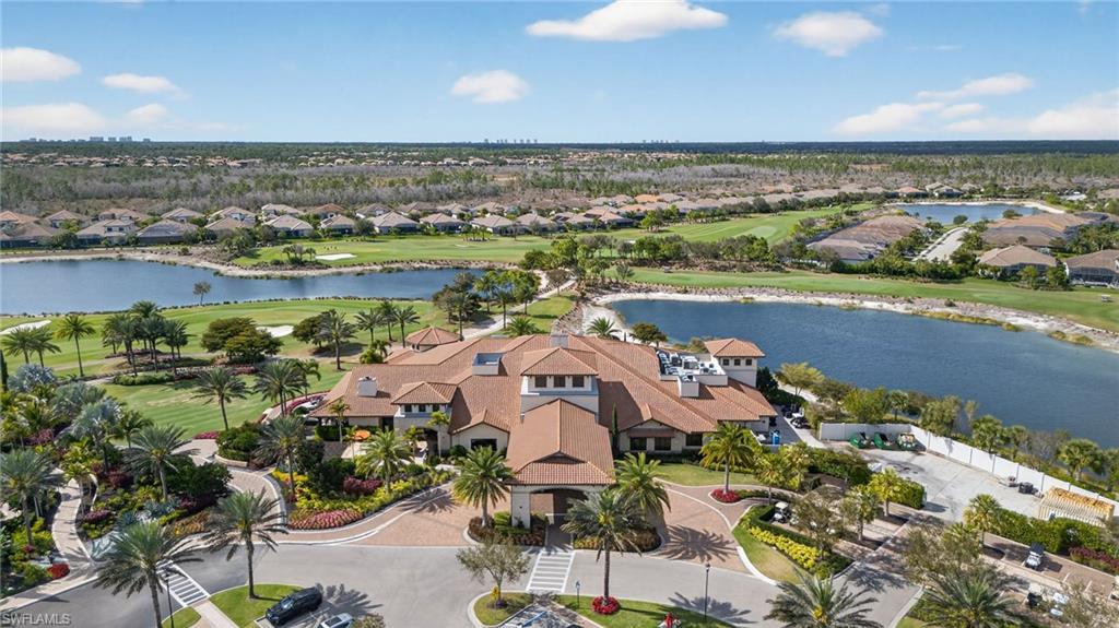 ESPLANADE - Residential Lease