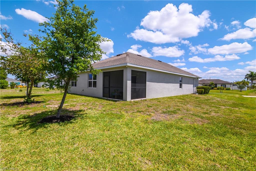 CAPE CORAL - Residential