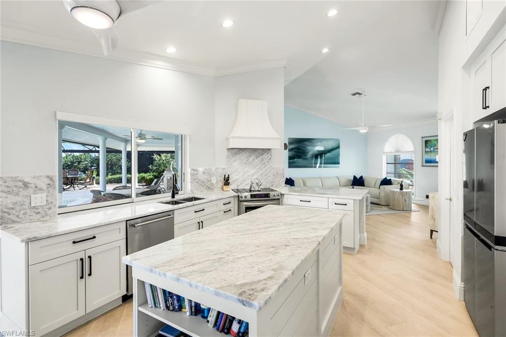 MARCO ISLAND - Residential