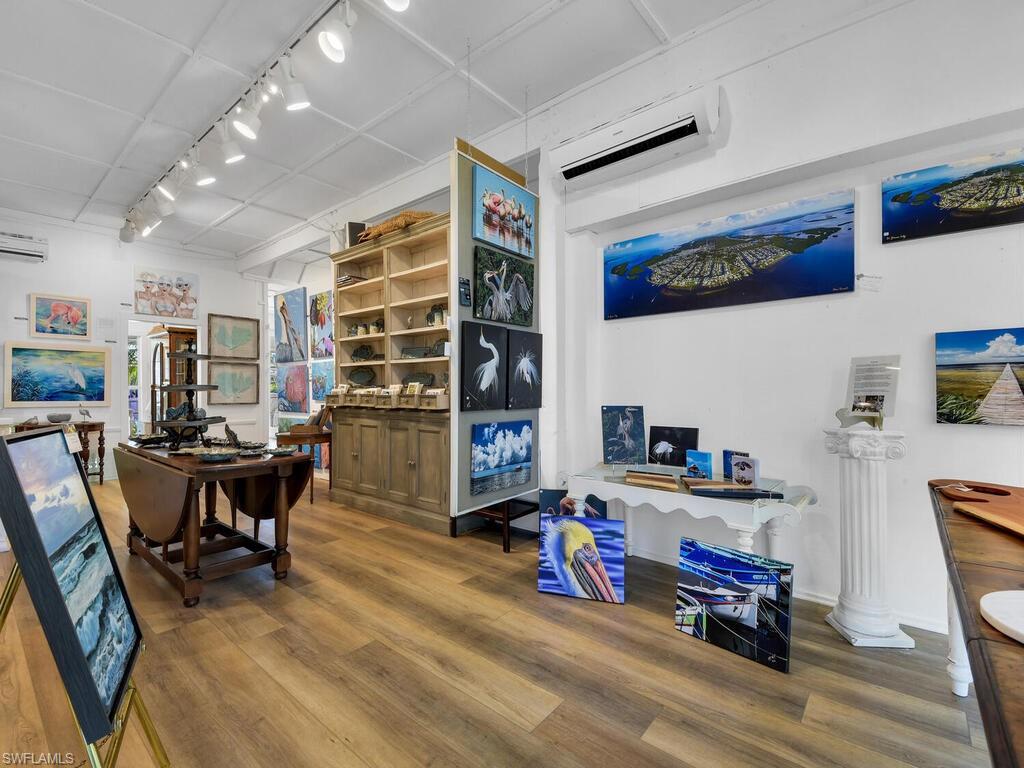 KREAMERS SUBD - Residential