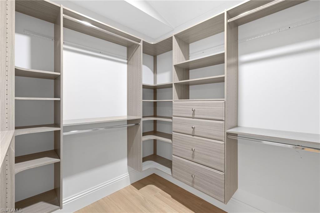 BRIARWOOD - Residential