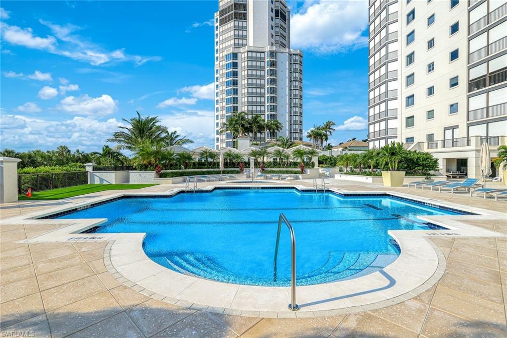 BILTMORE AT BAY COLONY - Residential