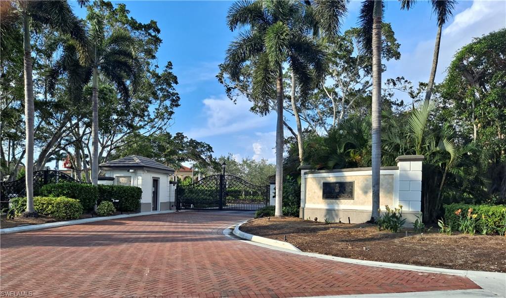 BILTMORE AT BAY COLONY - Residential