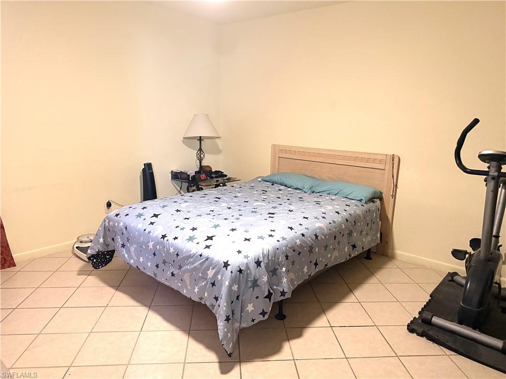 LOCHMOOR VILLAS - Residential