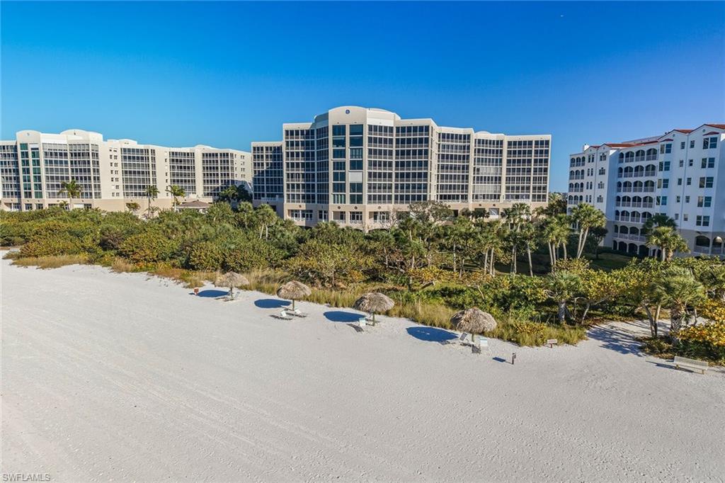 ROYAL MARCO POINT - Residential