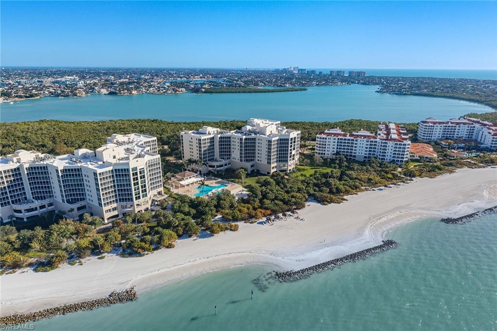 ROYAL MARCO POINT - Residential