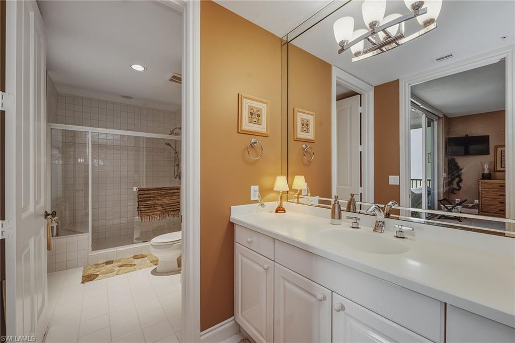 ROYAL MARCO POINT - Residential