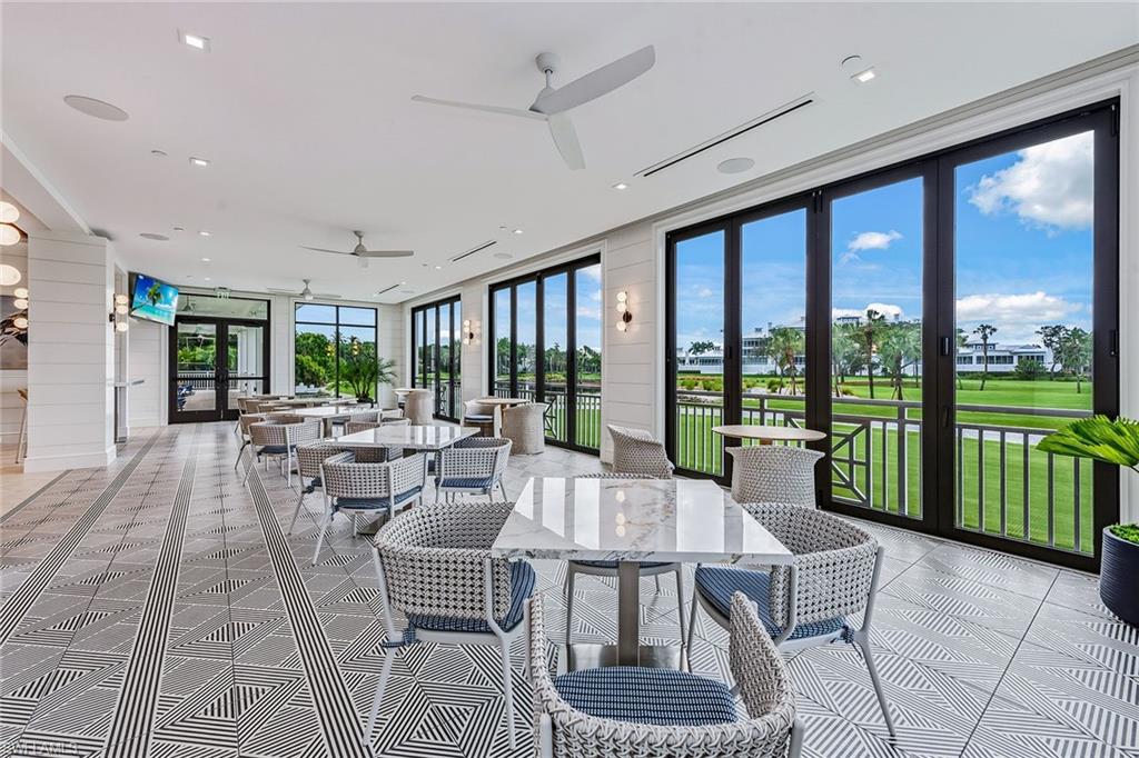 ROYAL MARCO POINT - Residential