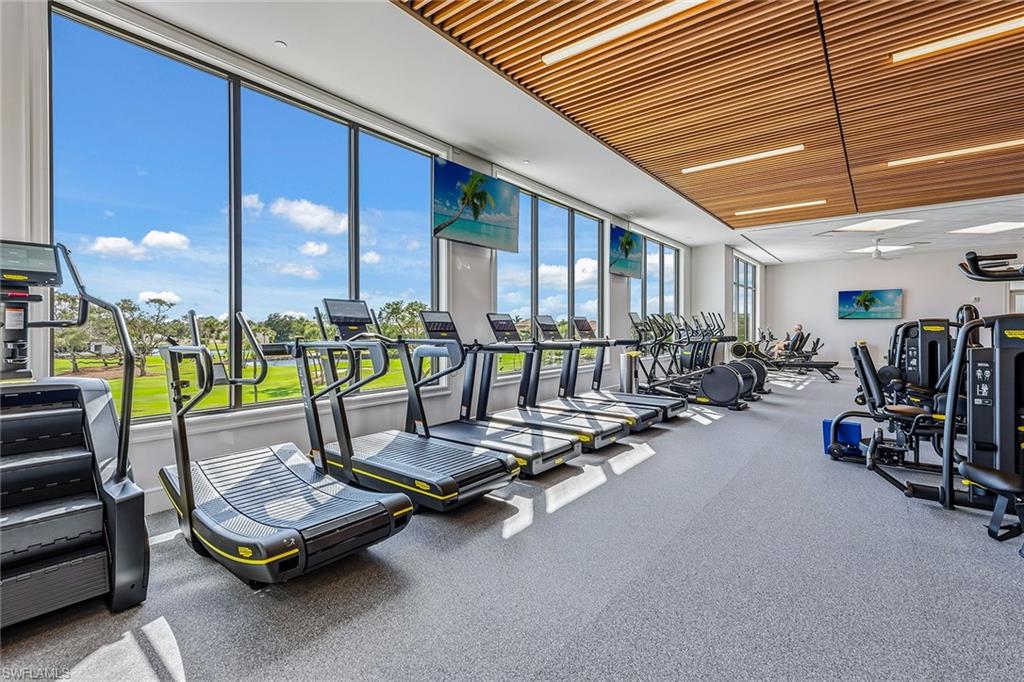 ROYAL MARCO POINT - Residential