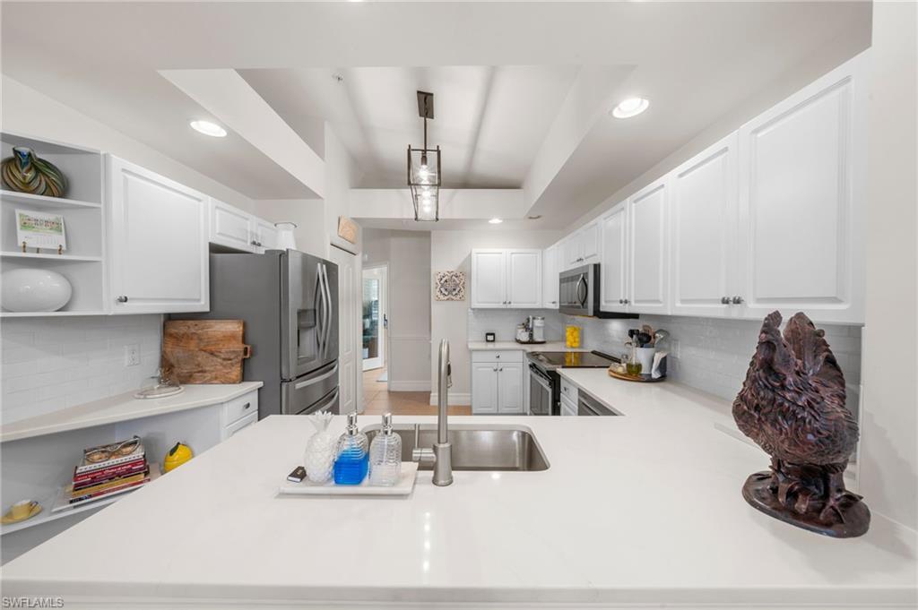 LAUREL GREENS - Residential