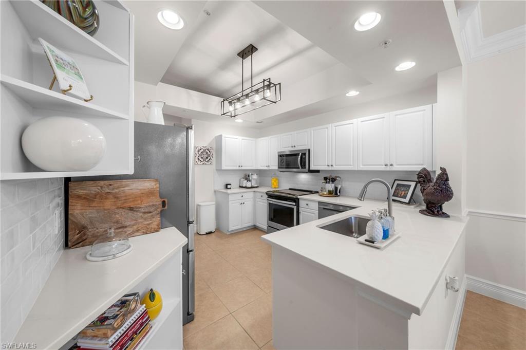 LAUREL GREENS - Residential