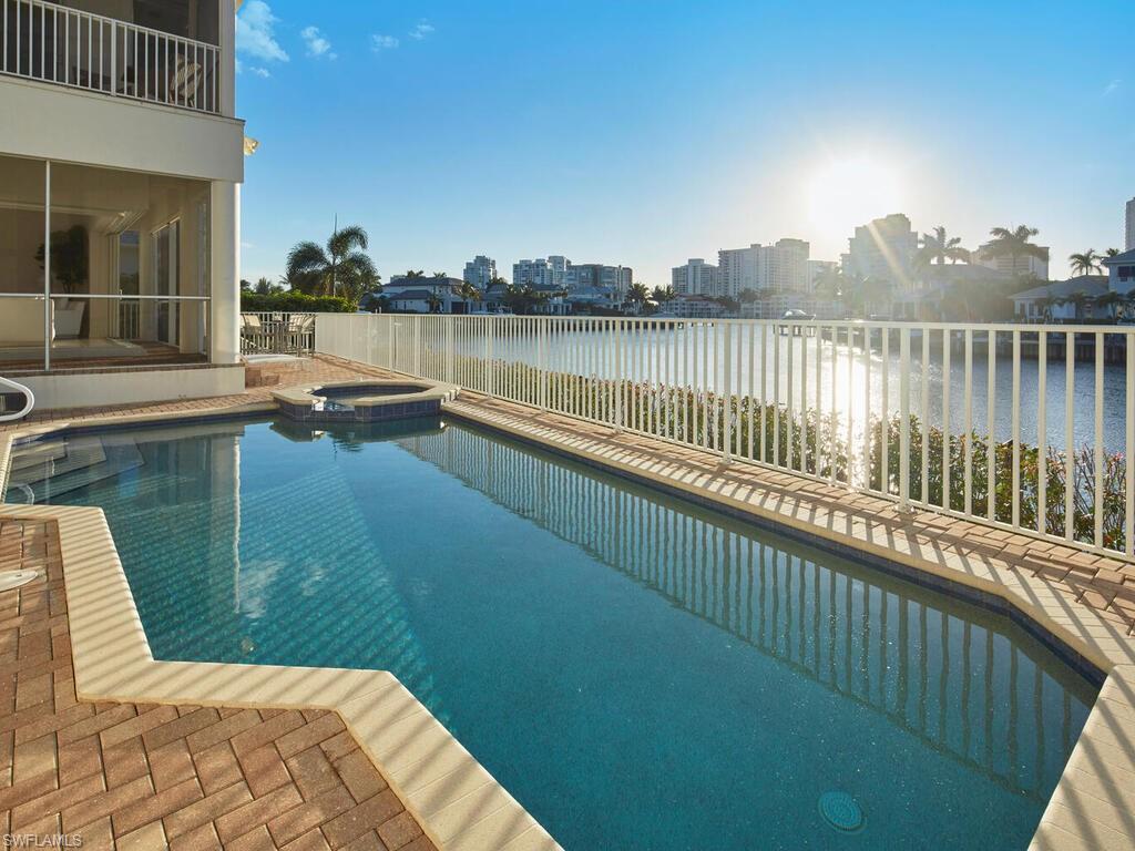 PARK SHORE - Residential Lease