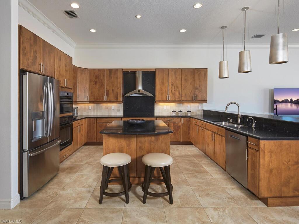 PARK SHORE - Residential Lease