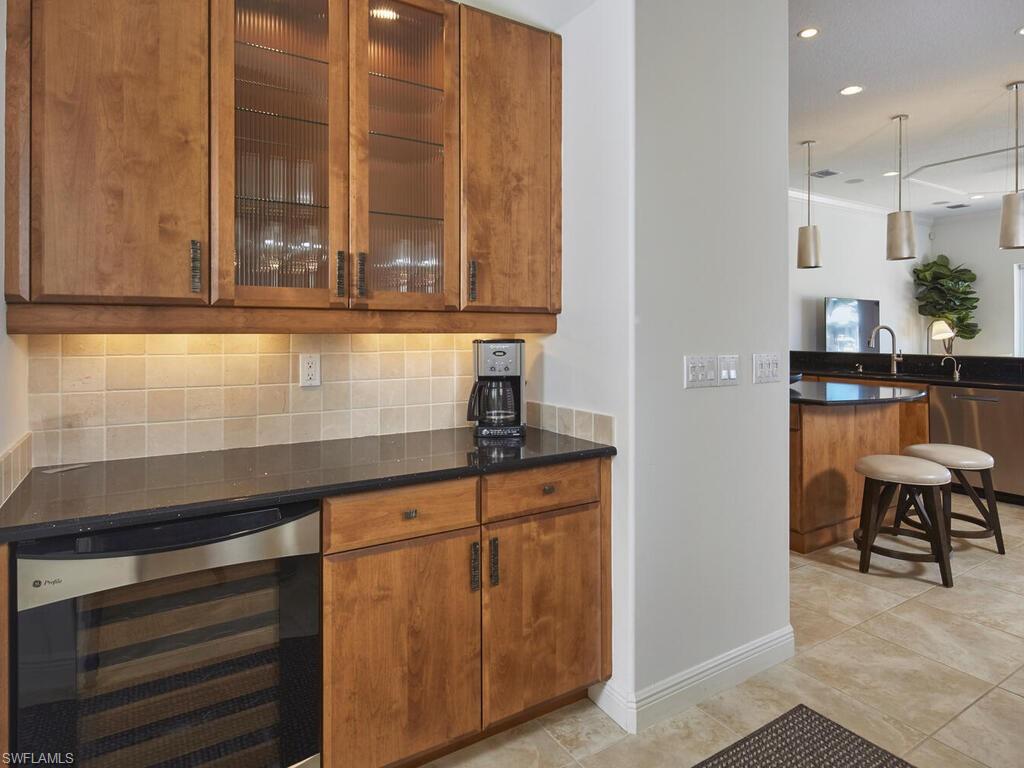 PARK SHORE - Residential Lease