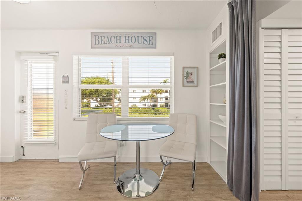 GARDEN COURT - Residential