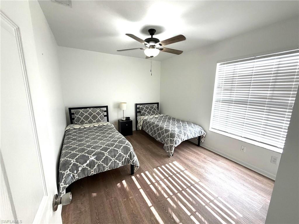 WILSHIRE LAKES - Residential Lease