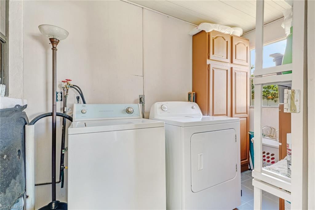 GOLDEN GATE CITY - Residential