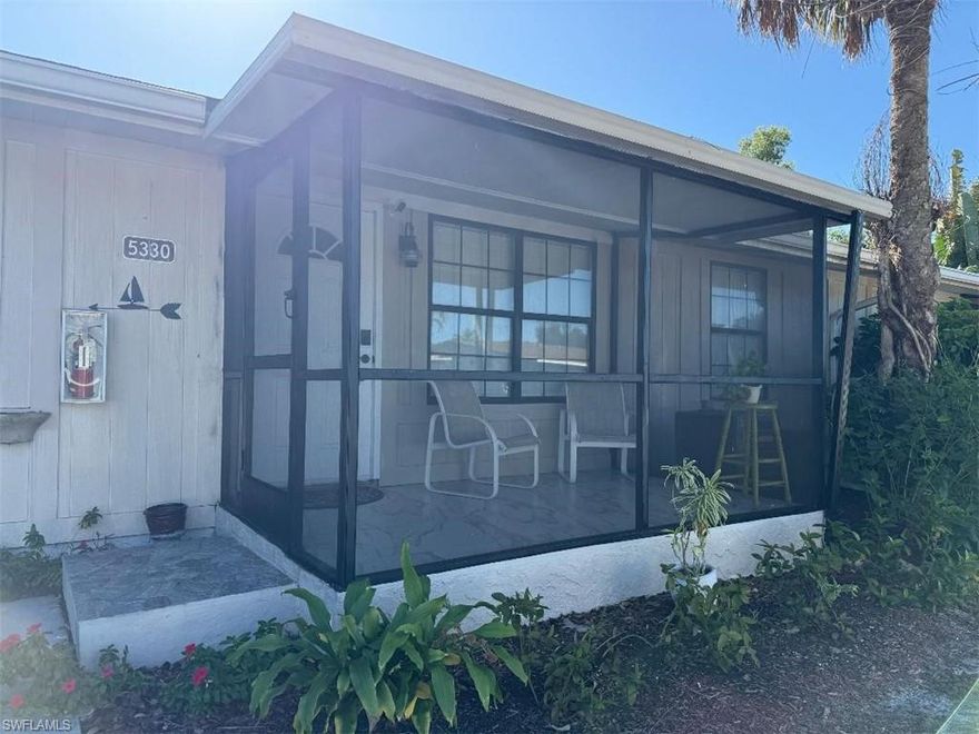 Recently Renovated townhouse villa Condo 1 Bedroom/ 1 Bath, Remodeled kitchen white shaker cabinets, quartz counters, stainless steel appliances, wood floors, new baseboards & Crown moldings, remodeled bath with glass shower door, tankless water heater, laundry room w/ washer & Dryer and laundry sink, screened lanai Porch entry, central air, Turnkey Furnished or Not. The Treetops at Naples community appeals to both snowbirds and full-time residents: In close proximity to Downtown & Naples' beaches and Marco Island. Perfect Rental Investment or 1st Home. On Supra.