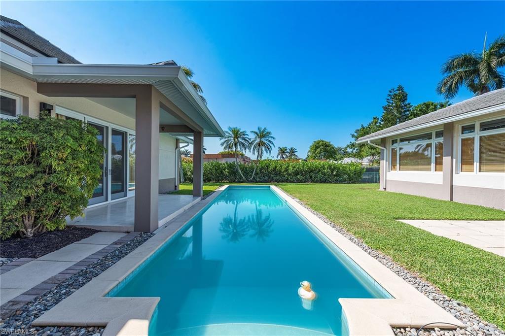 MOORINGS - Residential