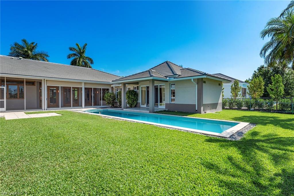 MOORINGS - Residential