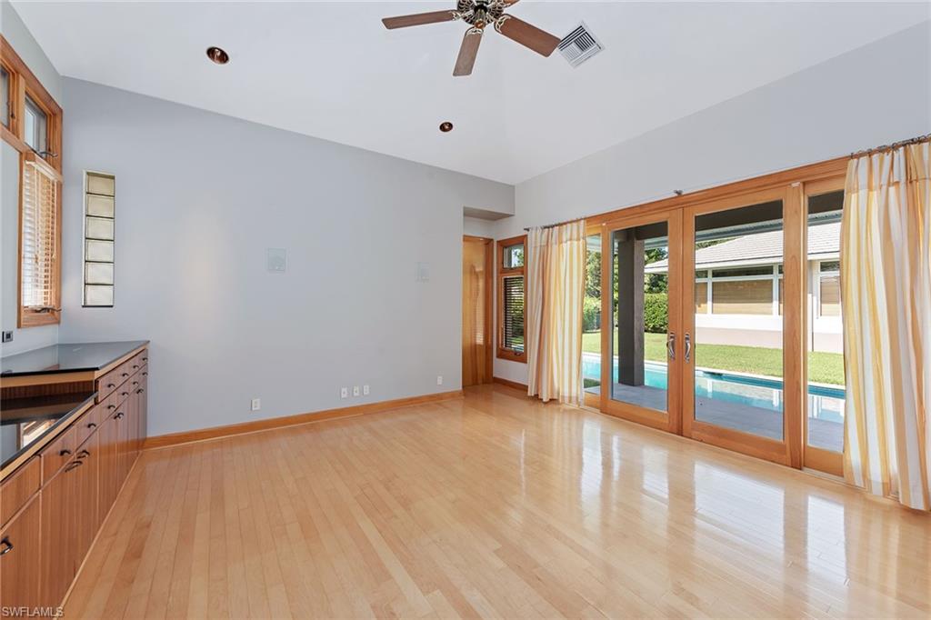 MOORINGS - Residential