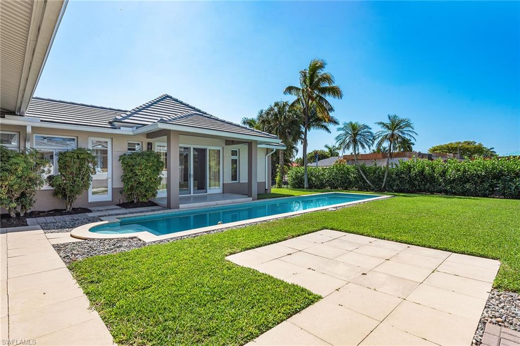 MOORINGS - Residential