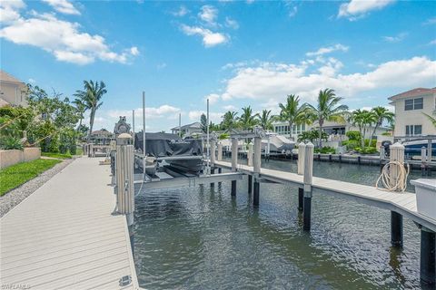 A home in MARCO ISLAND