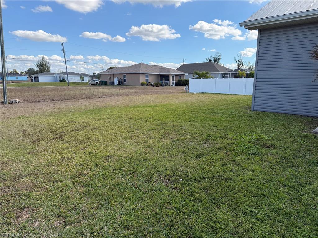 CAPE CORAL - Residential