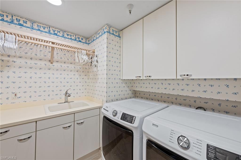 BILTMORE AT BAY COLONY - Residential