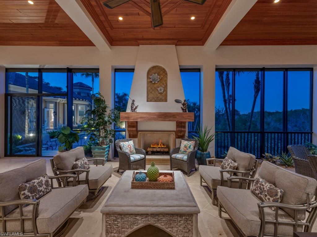 BAY WOODS - Residential