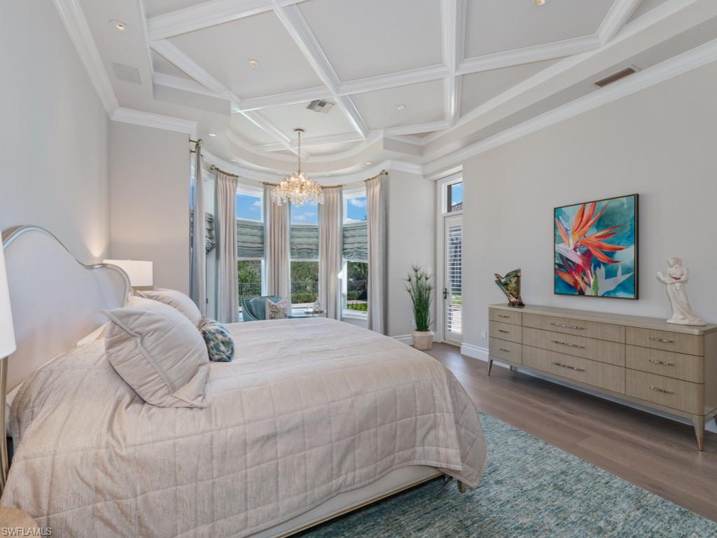 BAY WOODS - Residential