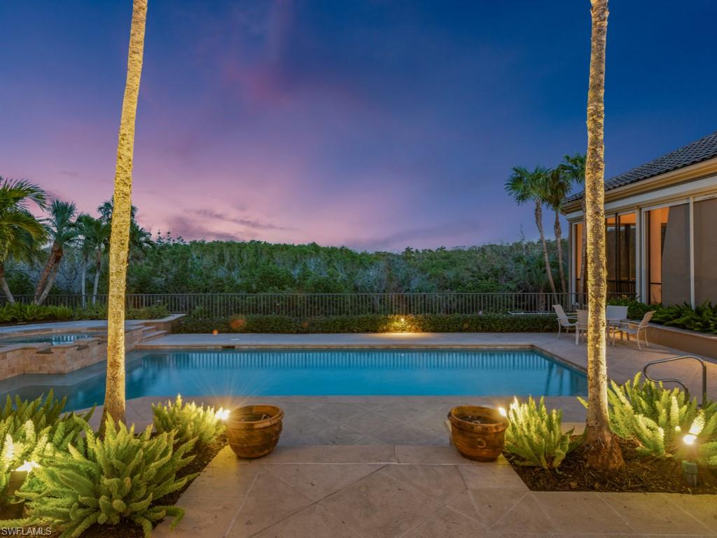 BAY WOODS - Residential