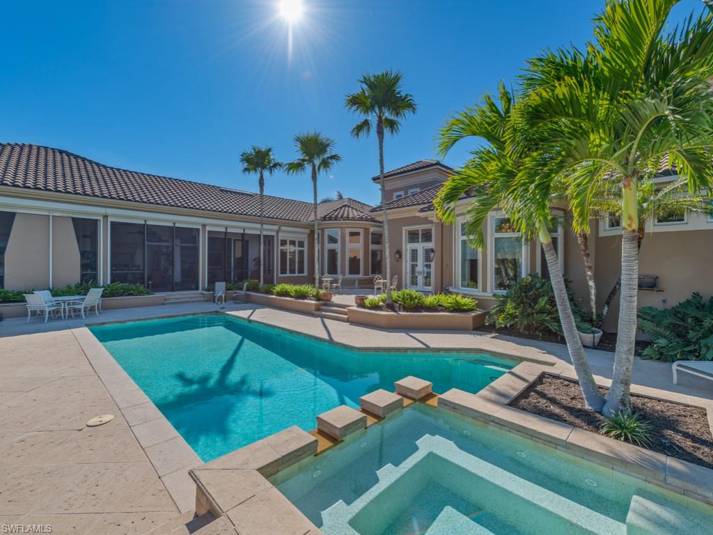 BAY WOODS - Residential