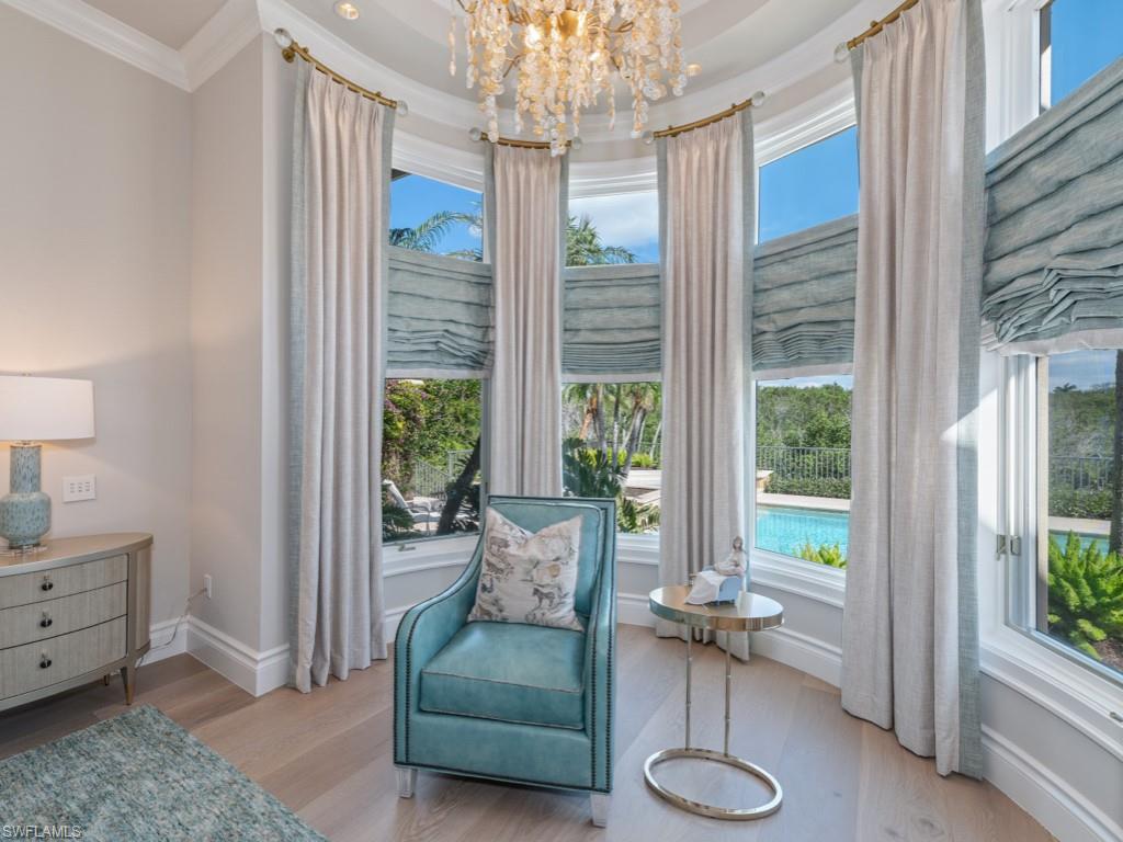 BAY WOODS - Residential