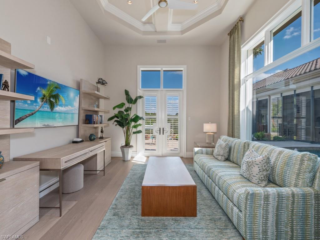 BAY WOODS - Residential