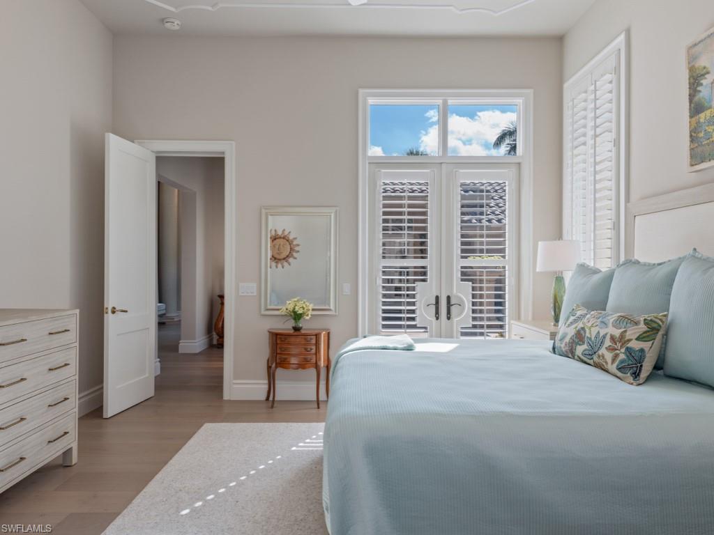 BAY WOODS - Residential