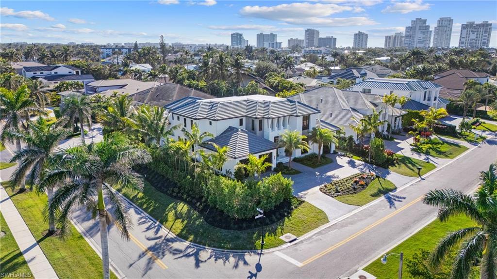 PARK SHORE - Residential