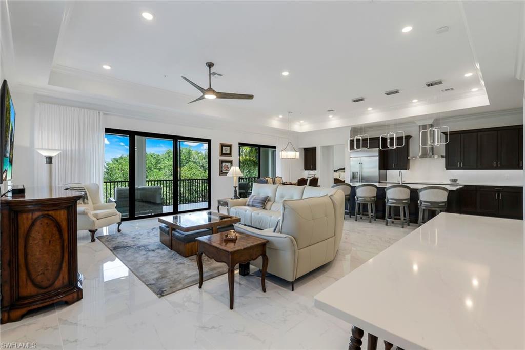 2488 Breakwater WAY 201