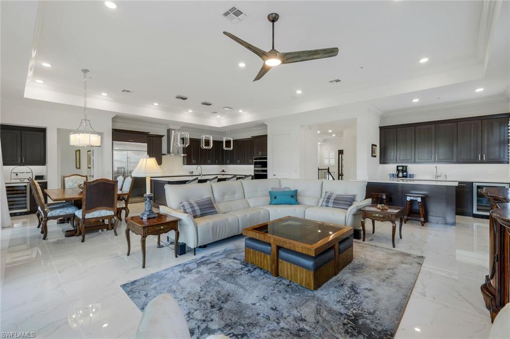 2488 Breakwater WAY 201