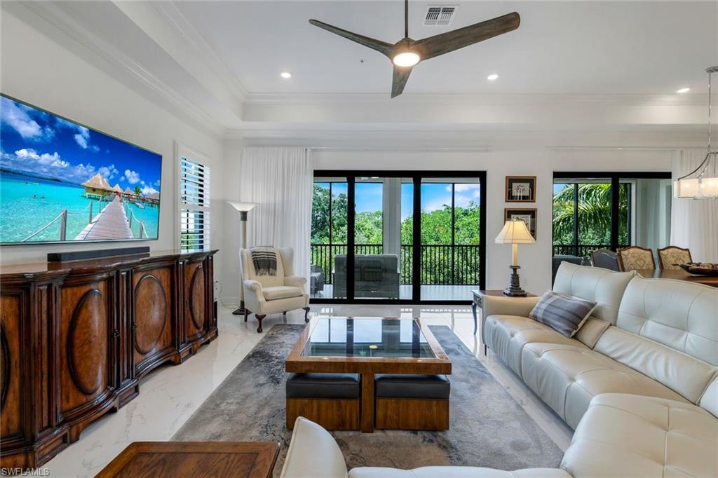 2488 Breakwater WAY 201