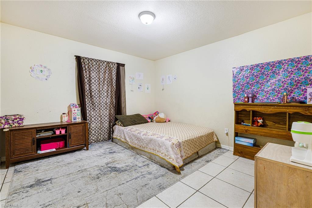 LEHIGH ESTATES - Residential